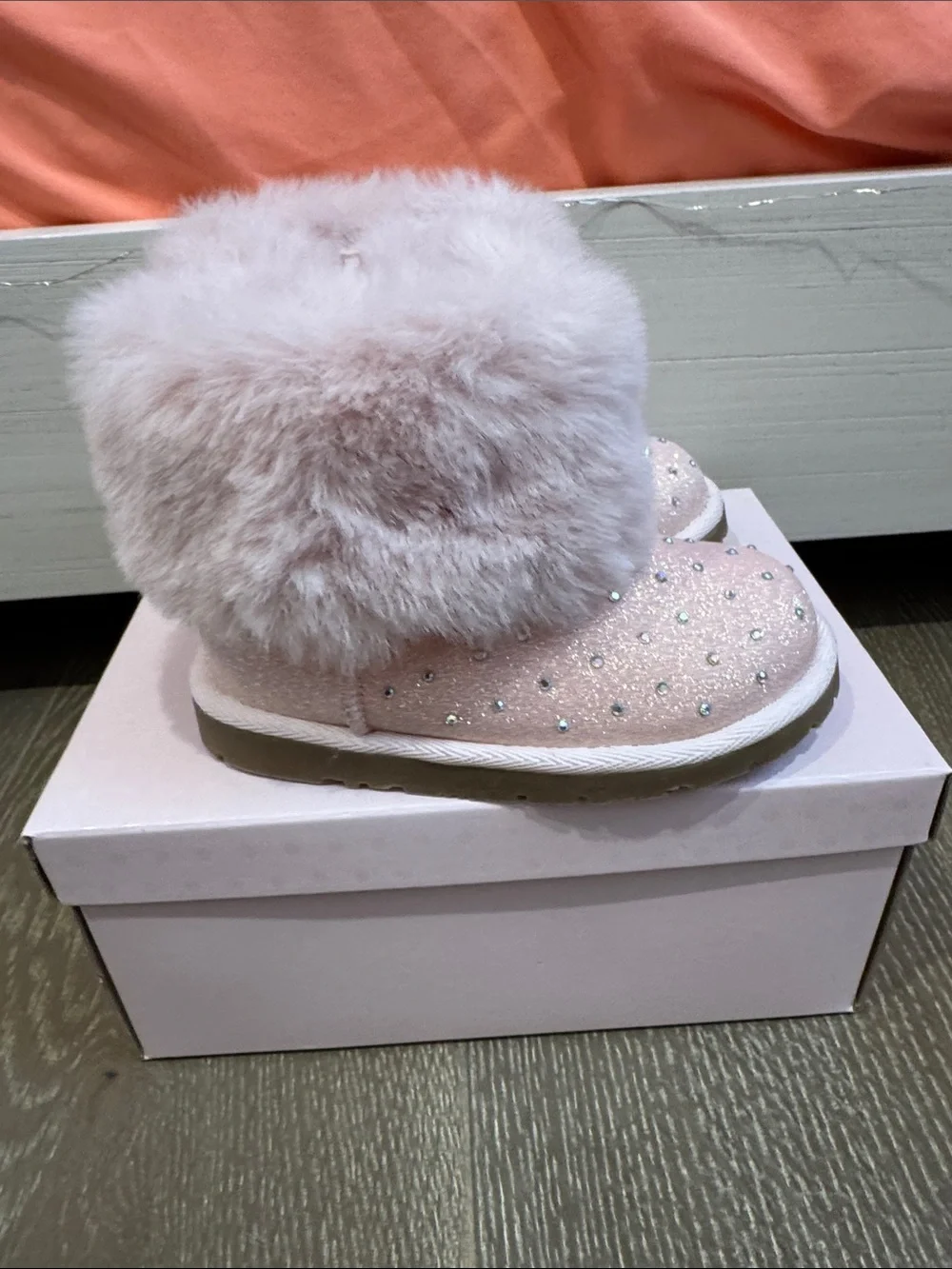 cupcakes & cashmere soft faux